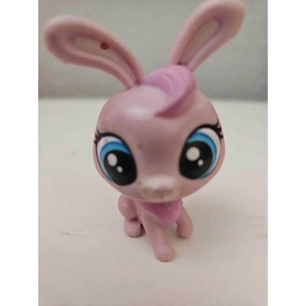 Hasbro Littlest Pet Shop 1959 Pink Bunny Rabbit Blue Eyes Vintage LPS Toy Figure